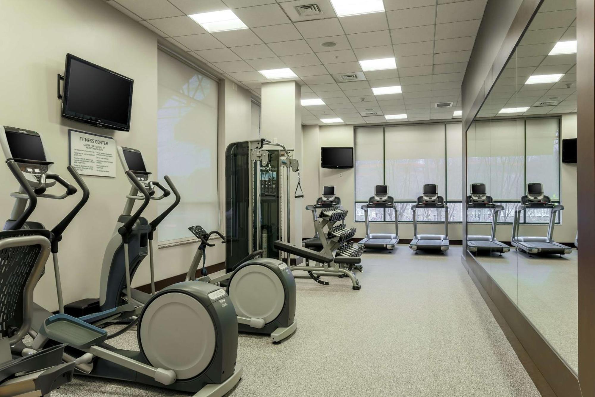 Hilton Garden Inn Shirlington Arlington Luaran gambar